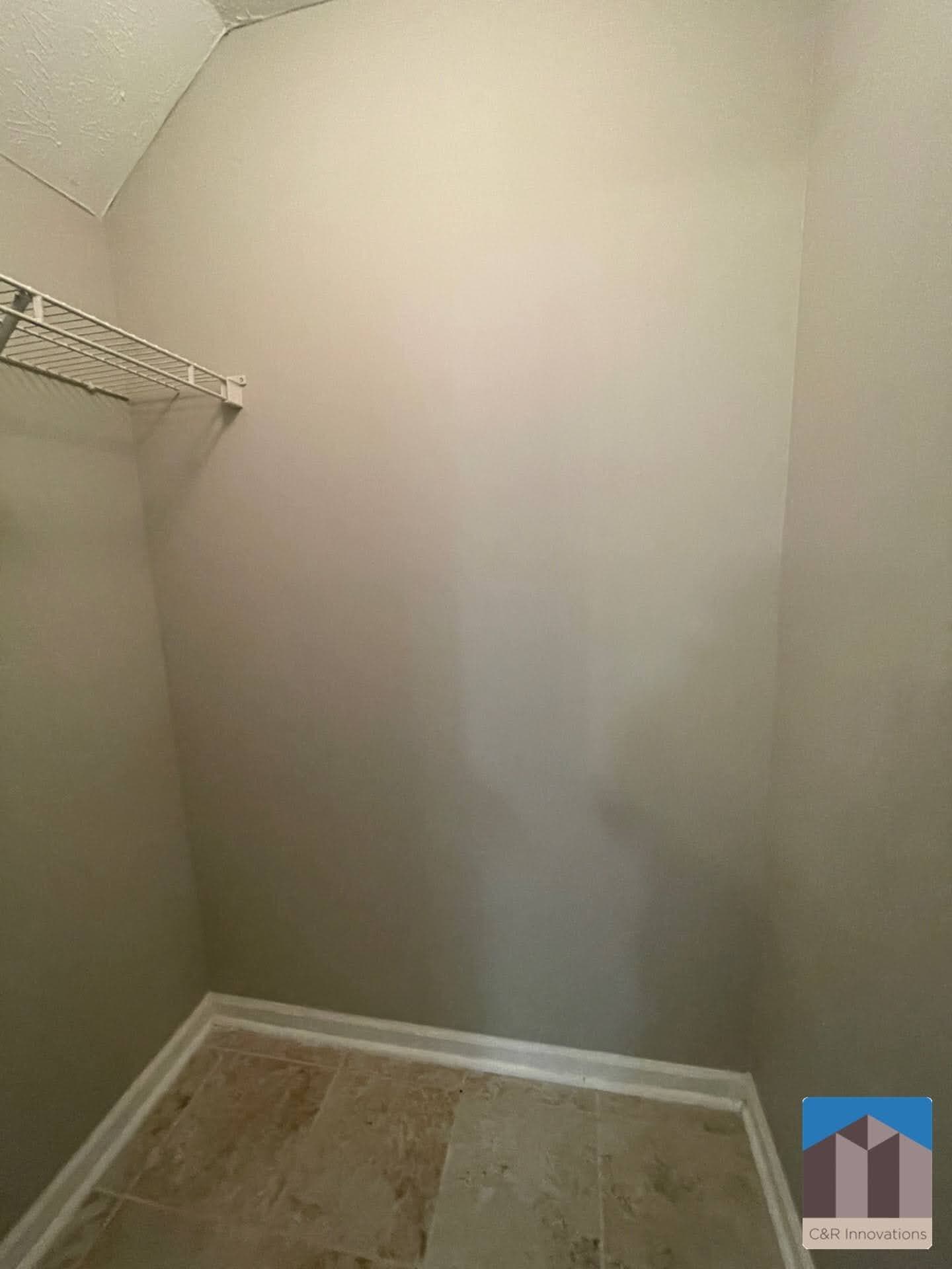 Building Photo - 2345 Delfern Dr