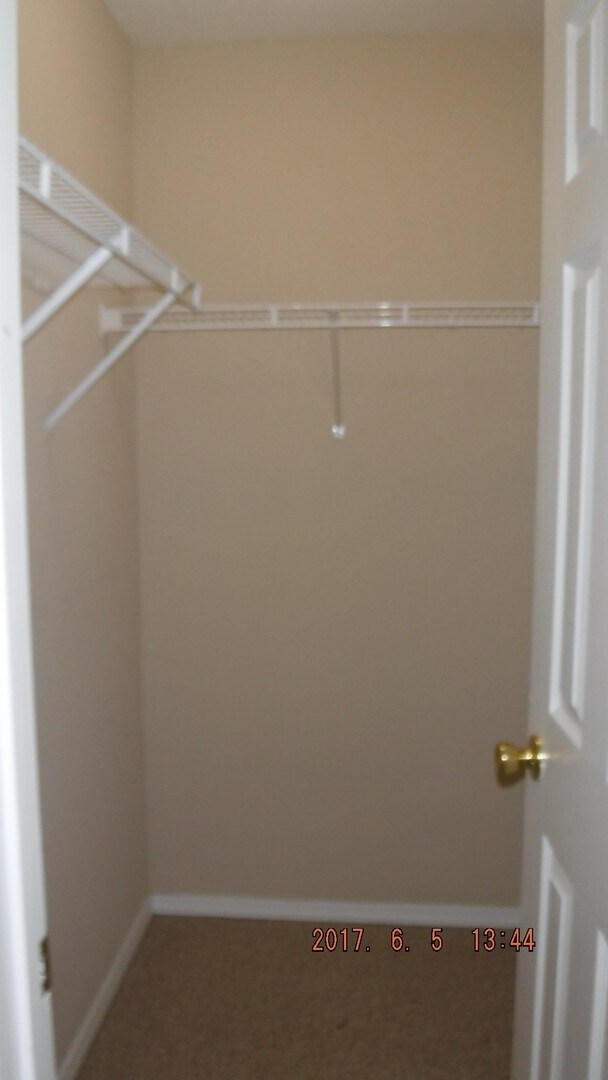 Building Photo - Two Bedroom, Two and half Bath Townhome