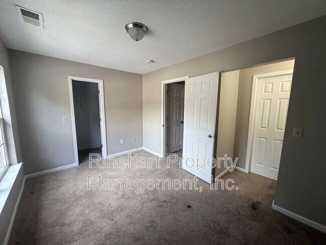 Building Photo - 760 Tavern Ct