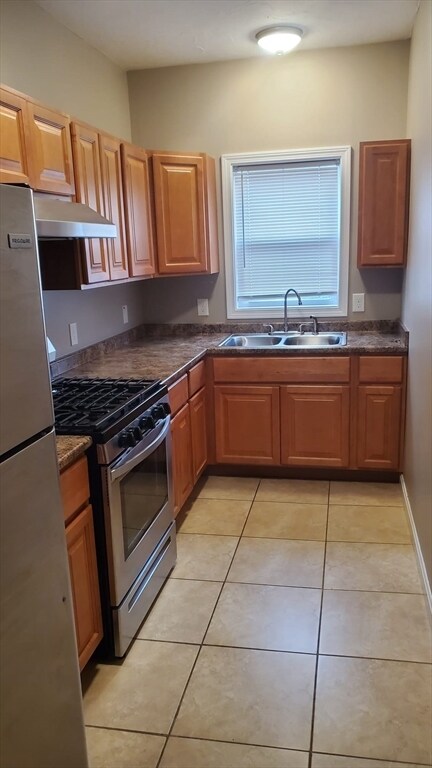 Building Photo - 246-248 Mt Pleasant St