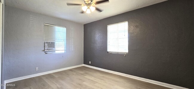 Building Photo - 154 N Hibbert