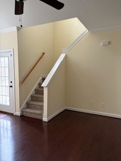 Living Room / Stairwell - 5357 Discovery Park Blvd