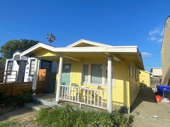 Building Photo - 3637 Marlborough Ave