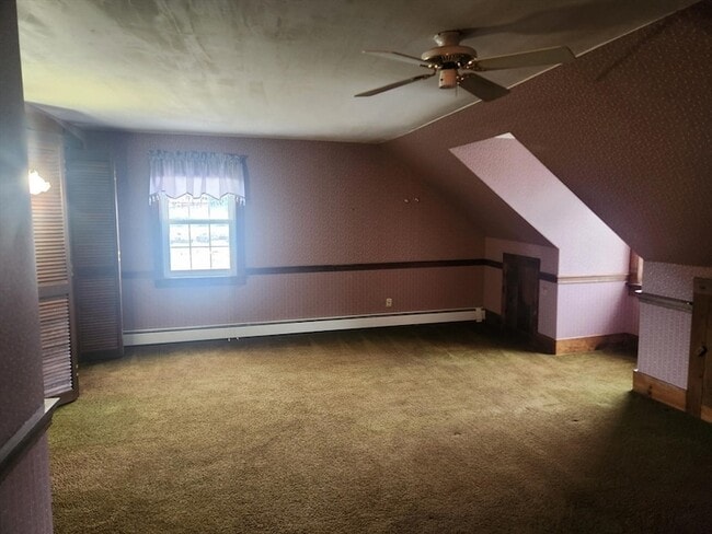 Building Photo - 285 Main St