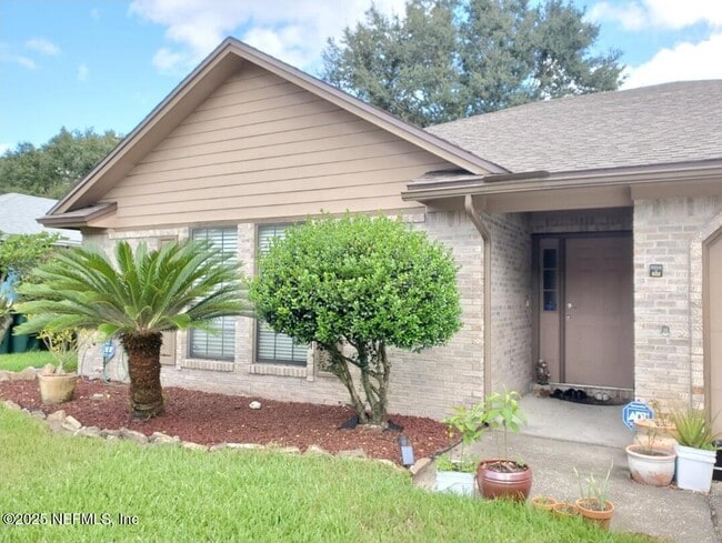 Building Photo - 7589 Fawn Lake Dr S