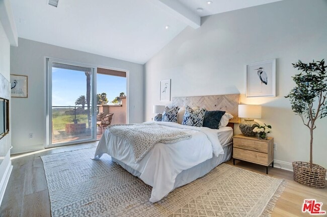 Building Photo - 6412 Lunita Rd