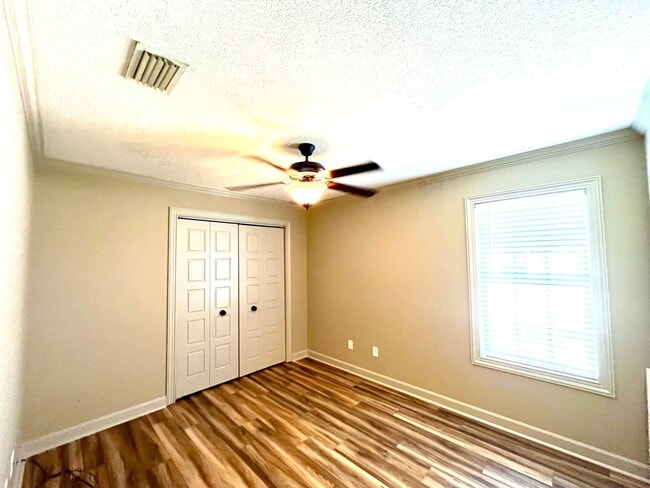 Building Photo - 5171 Abbott Cir