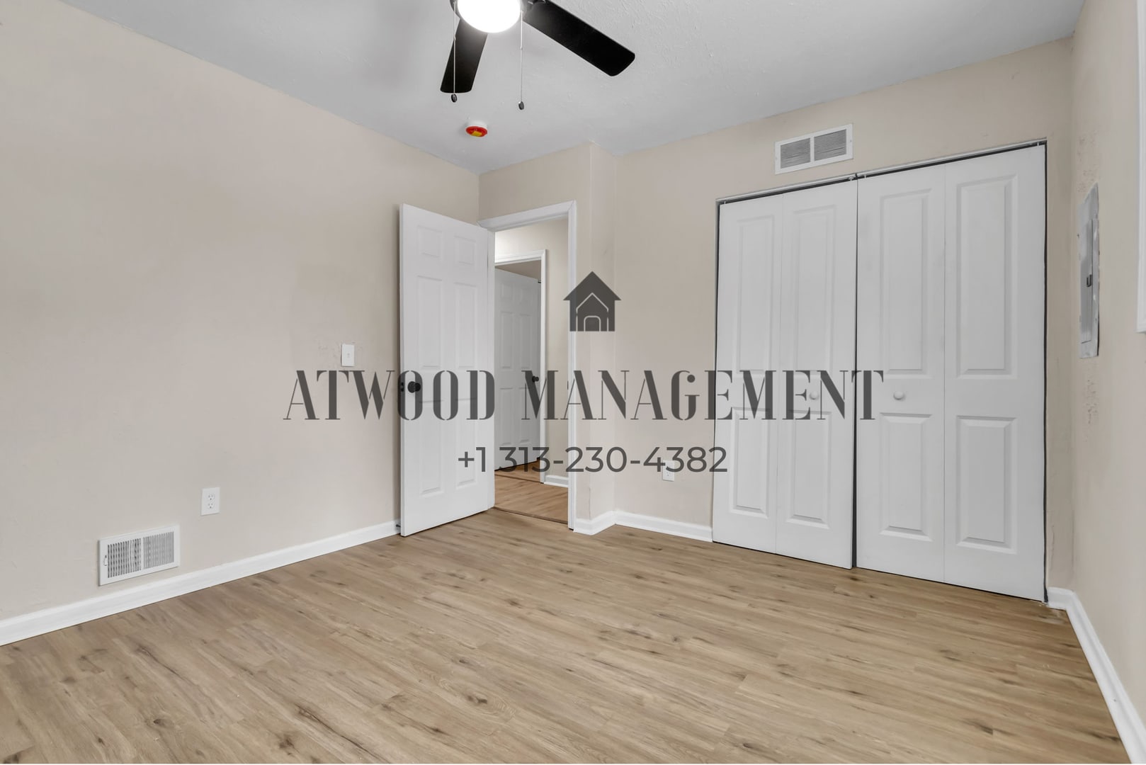 Building Photo - This beautifully updated 3-bedroom, 1-bath single-family home is ready for move-in!