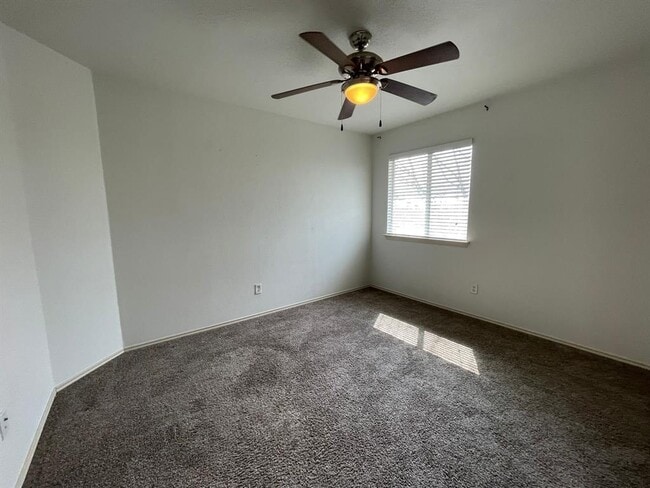 Building Photo - 10520 Dunham Forest Rd
