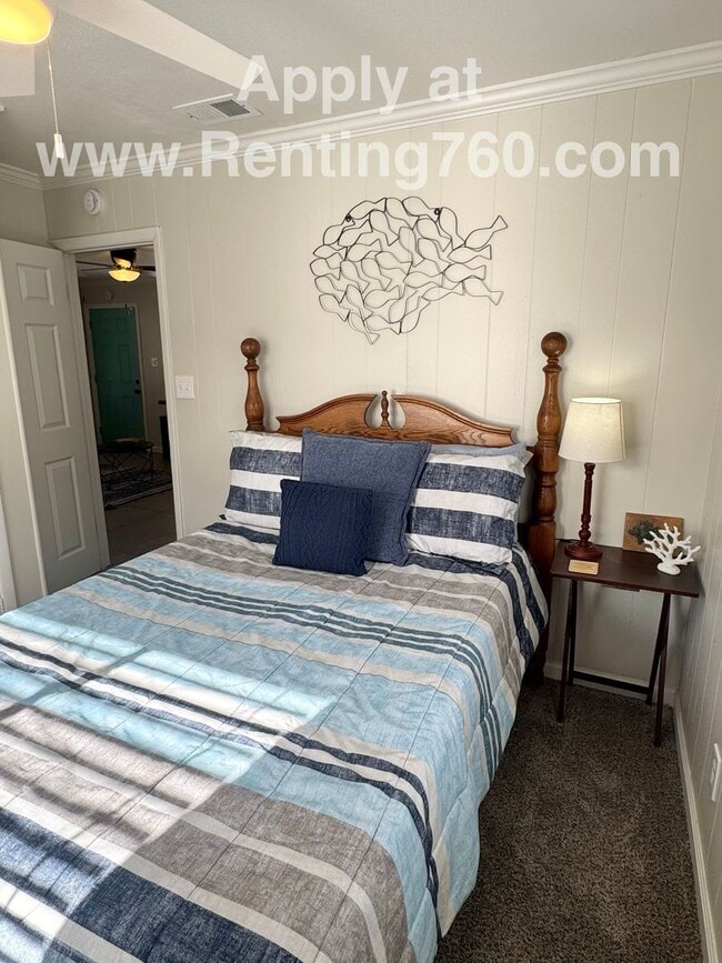 Building Photo - Super Cute Furnished Beach Cottage!