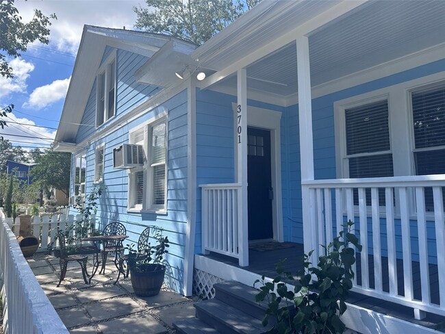 Building Photo - 3701 Bradley St