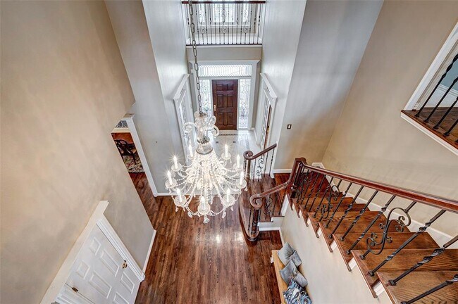 Building Photo - 618 Timber Cir