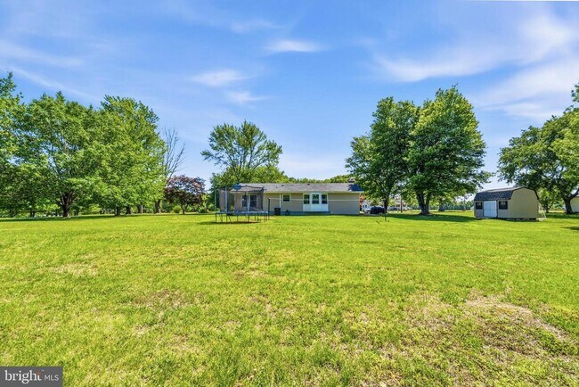 Building Photo - 12712 Grosstown Rd