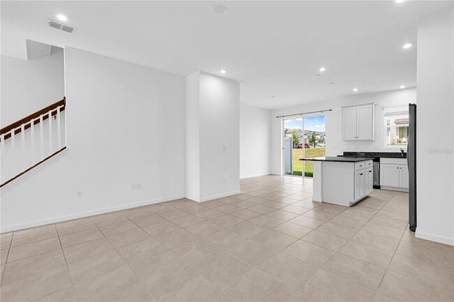 Building Photo - 1104 Lakeshore Breeze Pl