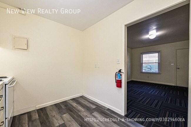 Building Photo - 268 Church St NE