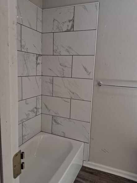 Building Photo - 244 MS-30