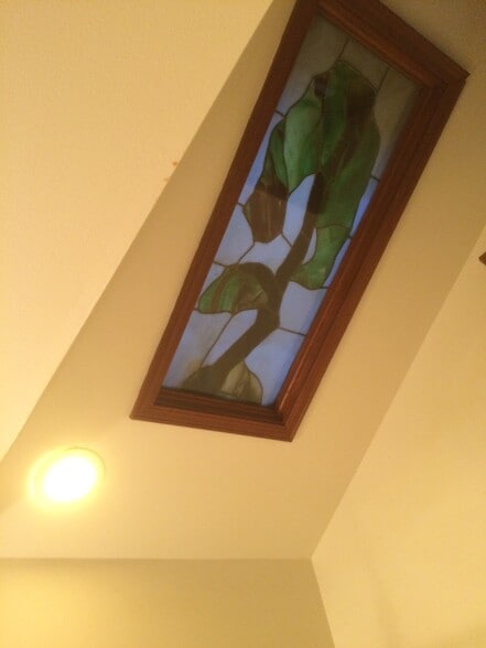 Building Photo - 32 N Main St