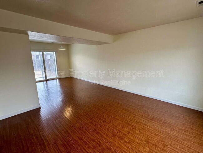 Building Photo - 5049 Joplin Ct