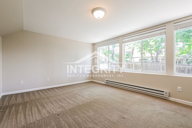 Building Photo - 11536 Briarwood Ln