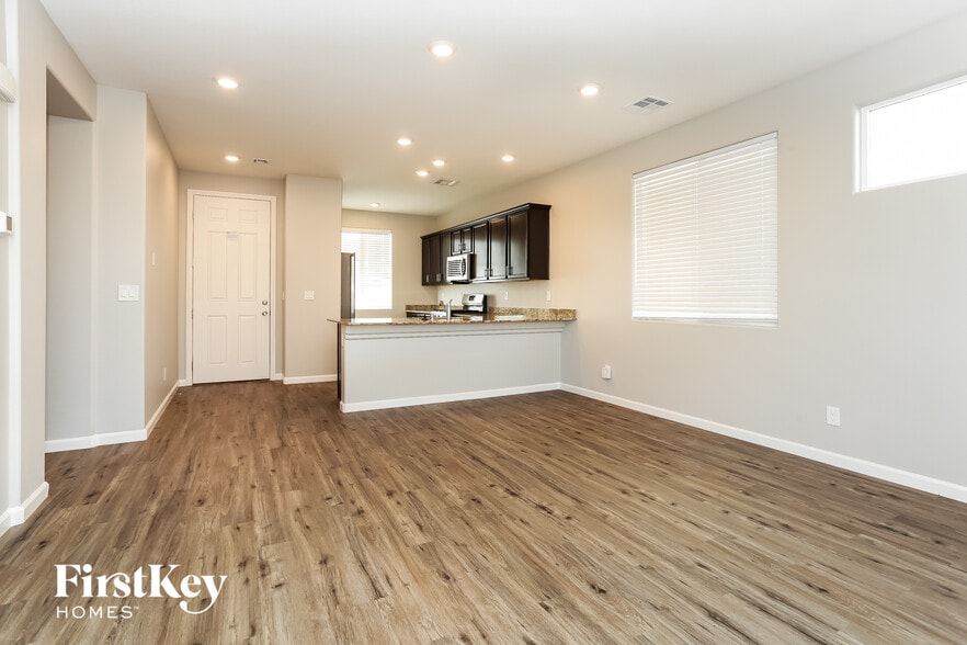 Building Photo - 4340 Stardusk Falls Ave