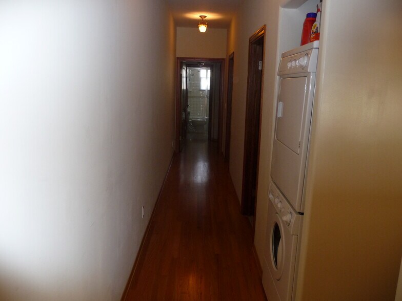 Building Photo - 538 N Spaulding Ave