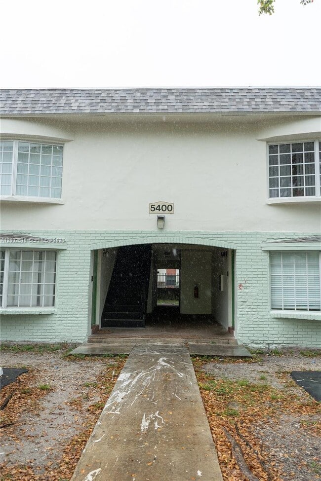 Building Photo - 5400 NW 18th St