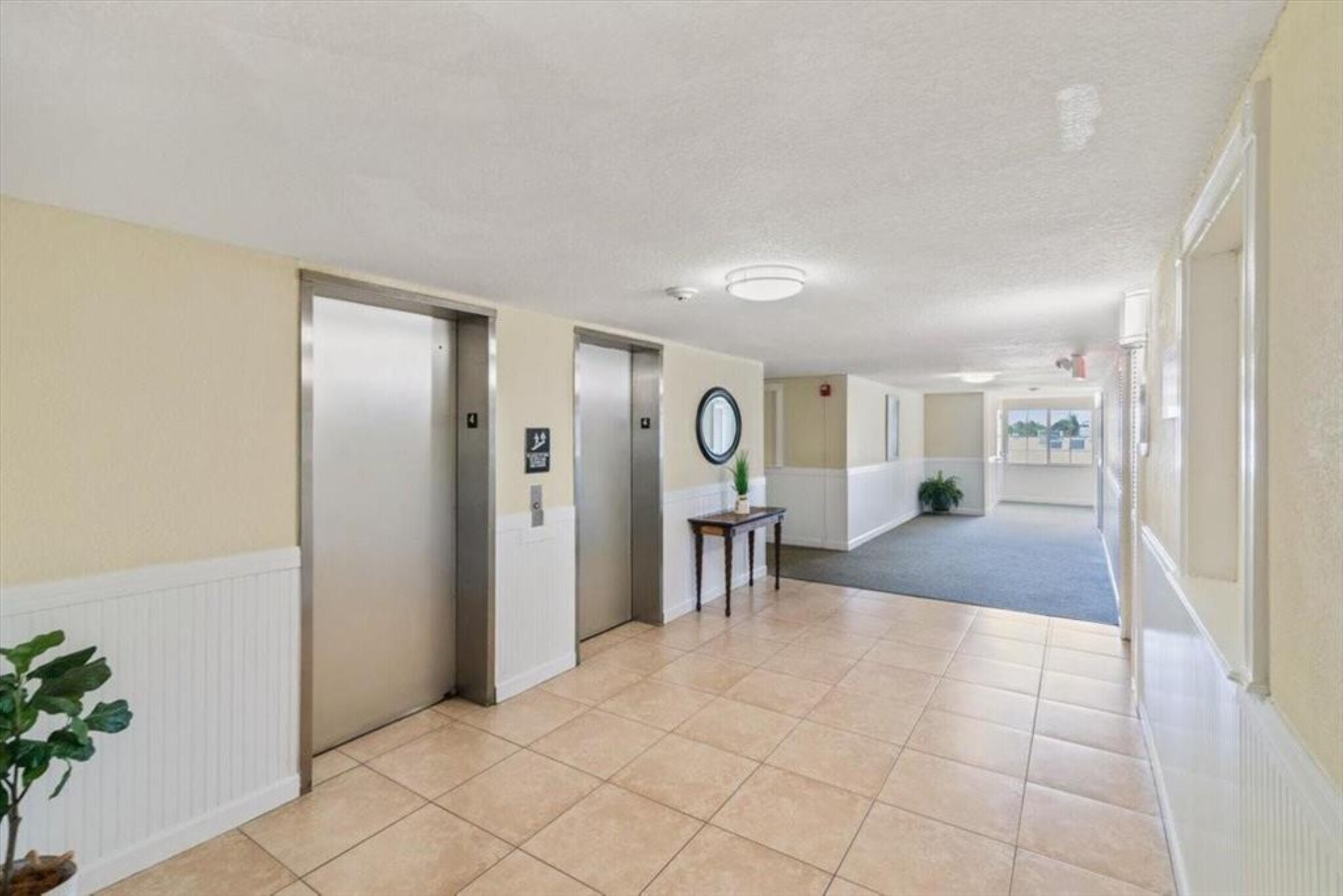 Building Photo - 1515 E Broward Blvd