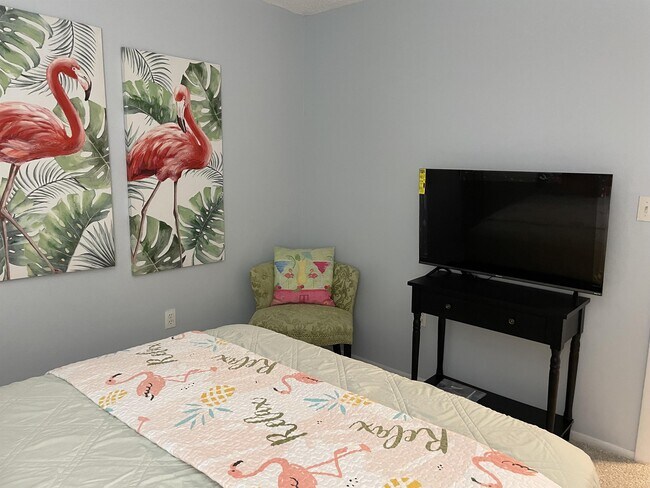 Building Photo - 4750 Cove Cir