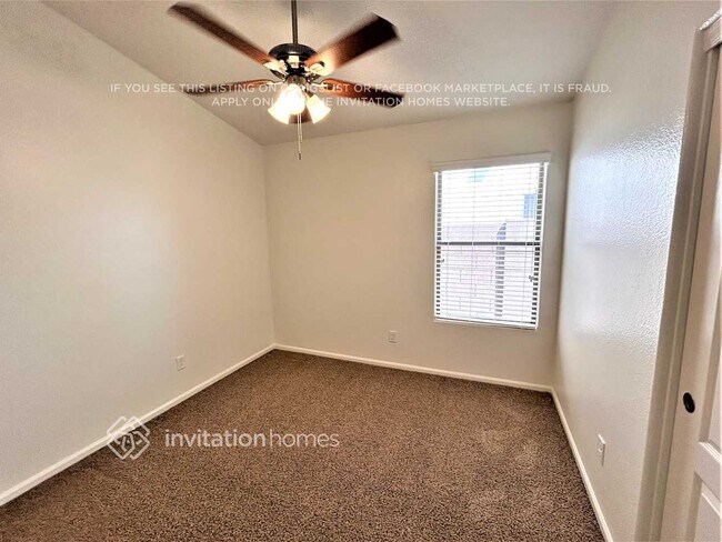 Building Photo - 12323 W Rancho Dr