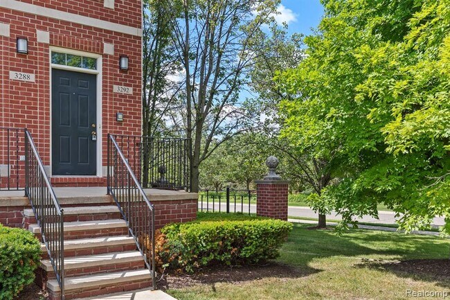 Building Photo - 3292 Newbury Pl