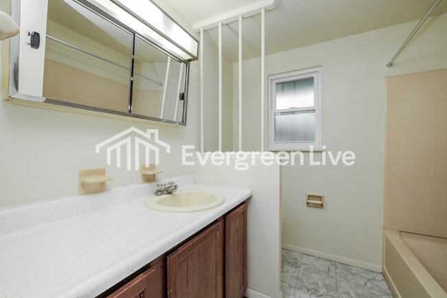 Building Photo - 7972 Blackshear Dr