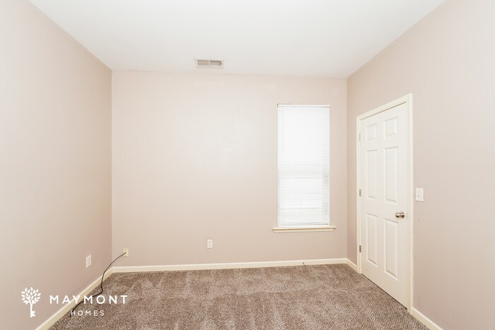 Building Photo - 1104 Washington Dr