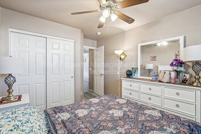 Building Photo - 12571 W Mauna Loa Ln
