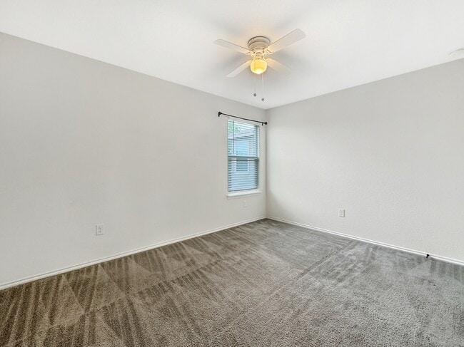 Building Photo - 8018 Assumption Dr