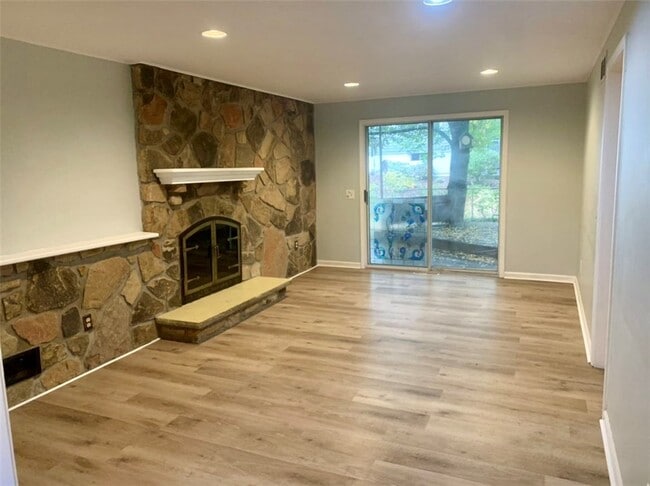 Building Photo - 107 Blackwatch Trail