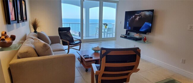 Building Photo - 5401 Collins Ave