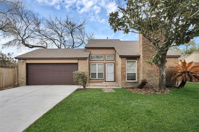 Primary Photo - 803 Chateau Pl