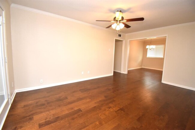 Building Photo - 4040 San Felipe St
