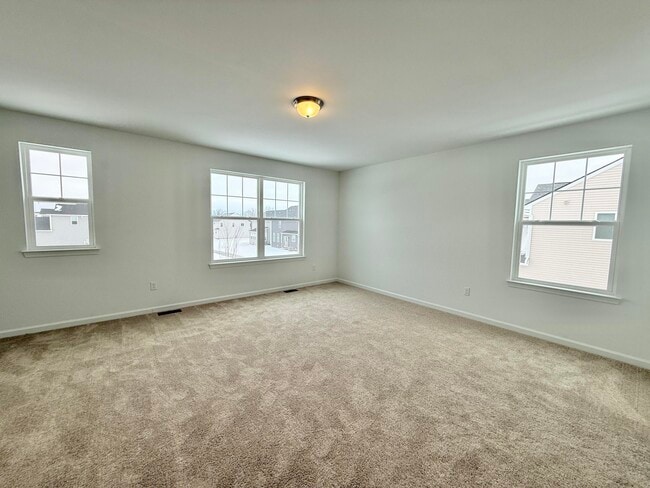 Building Photo - 6173 S Trailwoods Dr