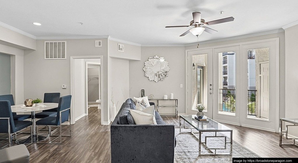 Building Photo - 2403 N Washington Ave