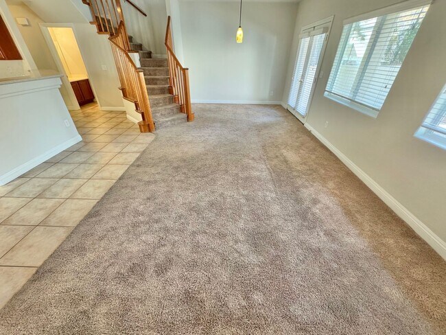 Building Photo - HERE'S THE PERFECT PLACE TO CALL HOME! 3 BEDROOM 2.5 BATHROOM TWO STORY TOWNHOUSE,
