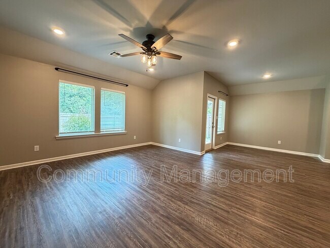 Building Photo - 30891 Clearview Ct