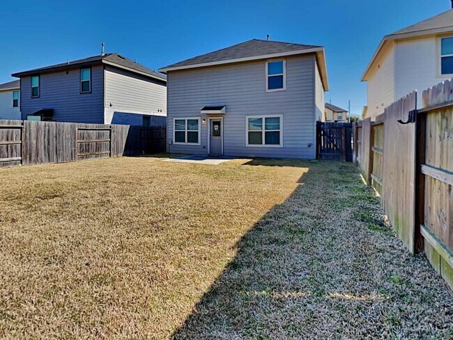 Building Photo - 18719 Charter Elm Dr