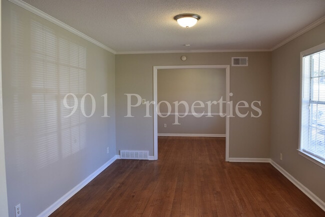 Building Photo - 5245 Braidwood Cove