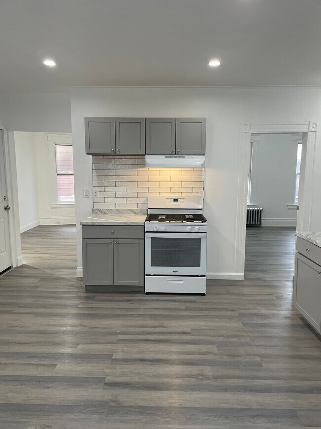 STOVE - 161-163 Deacon St