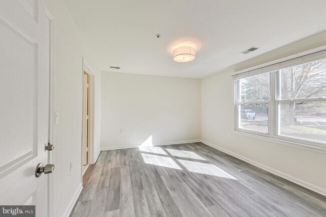 Building Photo - 15300 Diamond Cove Terrace