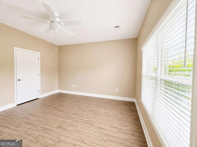 Building Photo - 152 The Villas Wy