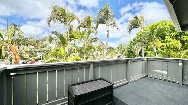 Building Photo - 2 BED/2 BATH/2 PRKG + Washer/Dryer INSIDE ...