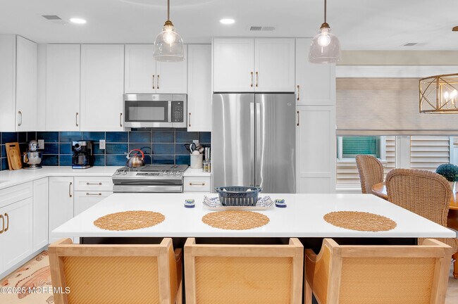 Building Photo - 27 Shell Rd