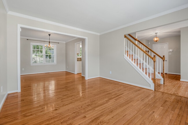 Building Photo - 3924 Liberty Point Dr
